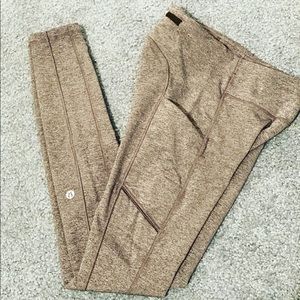 Grey Lululemon size 2 with pockets/ no pilling